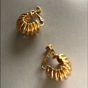 Vintage jewelry, NAPIER earrings
